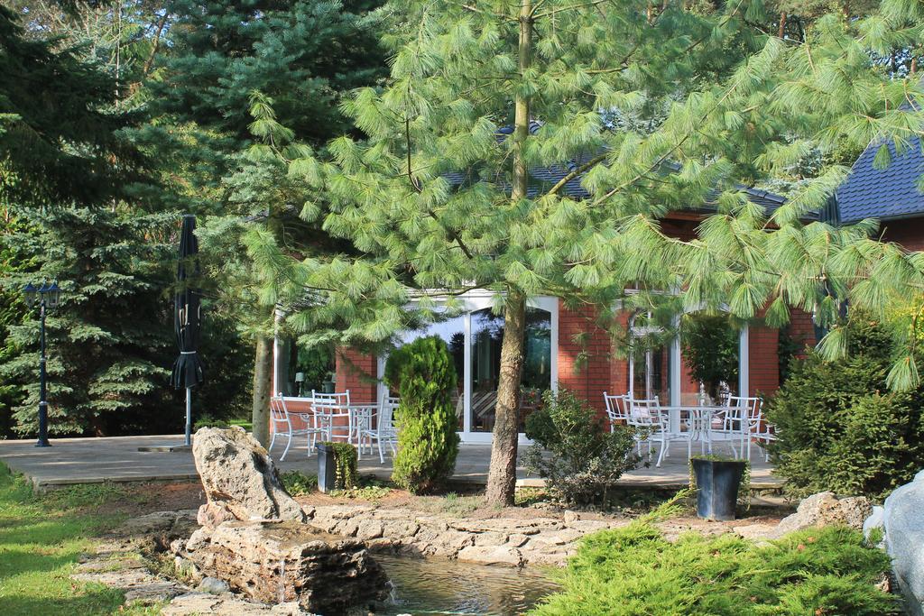 Hotel Und Restaurant Waldschloesschen 크리비츠 외부 사진